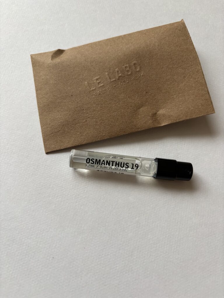 購入した「オスマンサス19」の写真